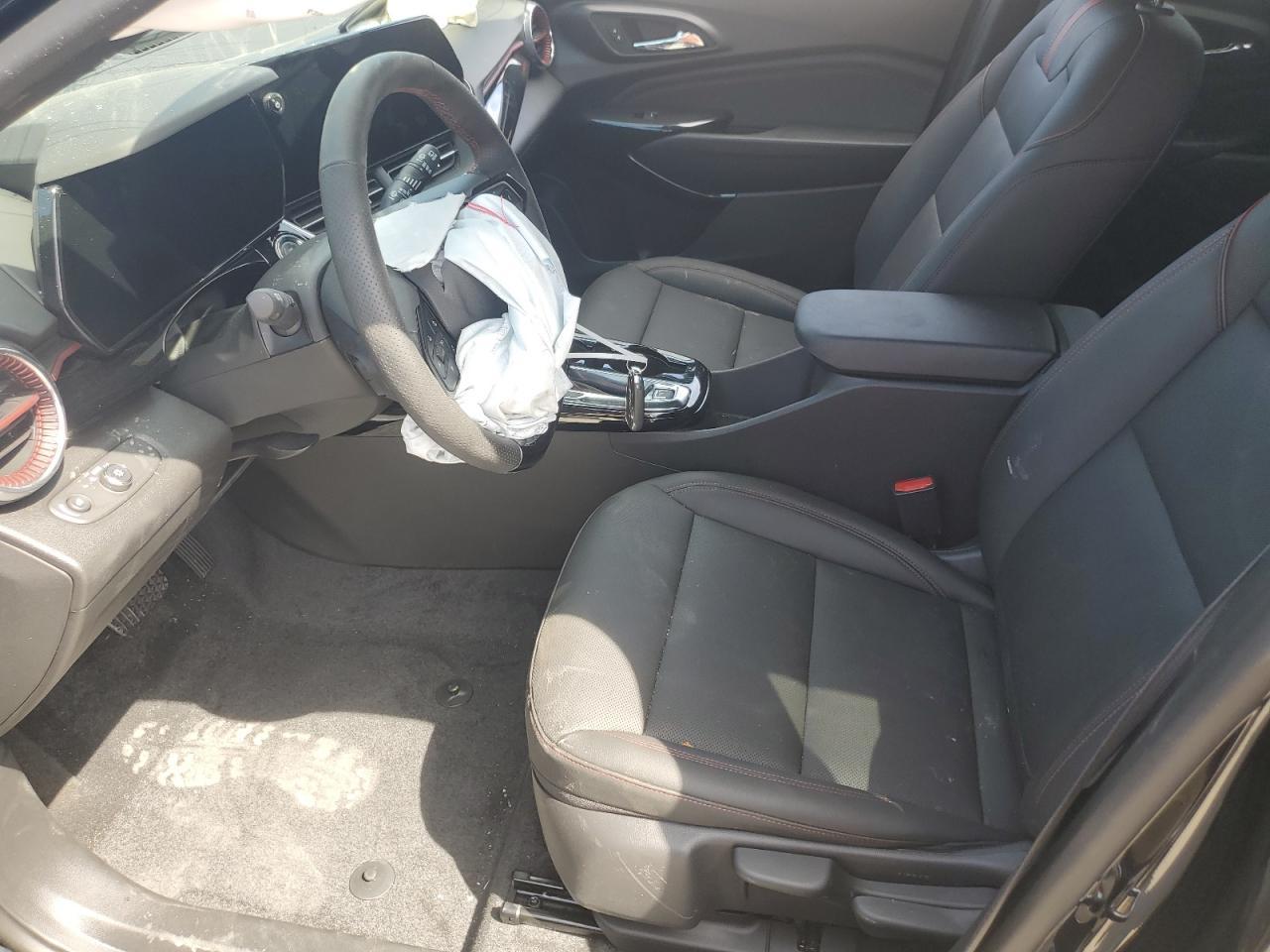 2025 CHEVROLET TRAX