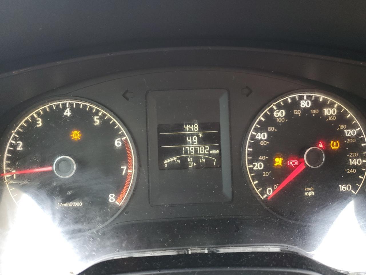 2011 VOLKSWAGEN JETTA