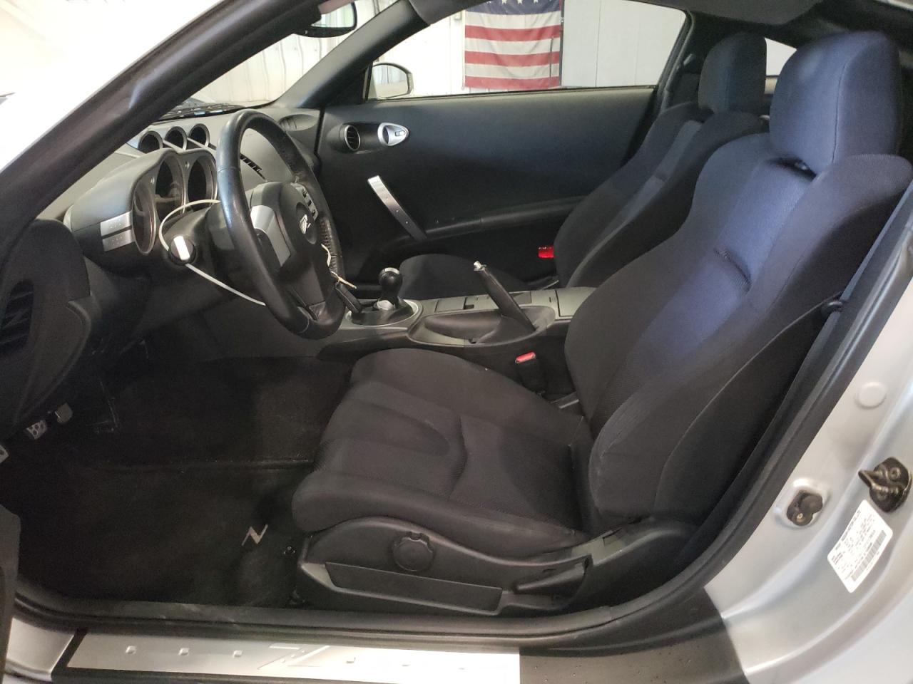 2003 NISSAN Z