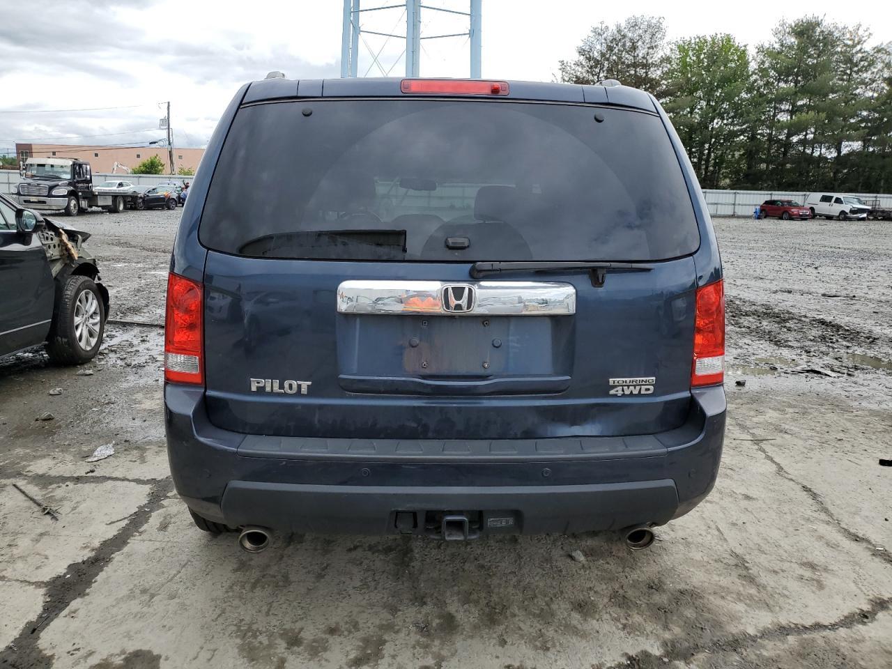 2011 HONDA PILOT