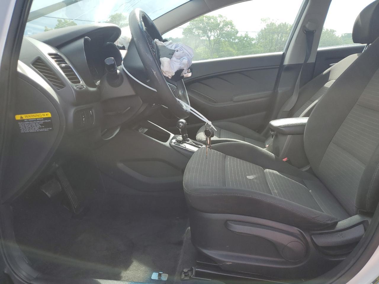 2017 KIA FORTE