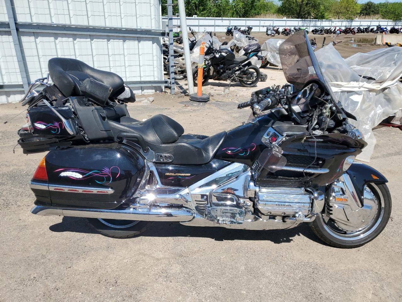 2004 HONDA Gl1800