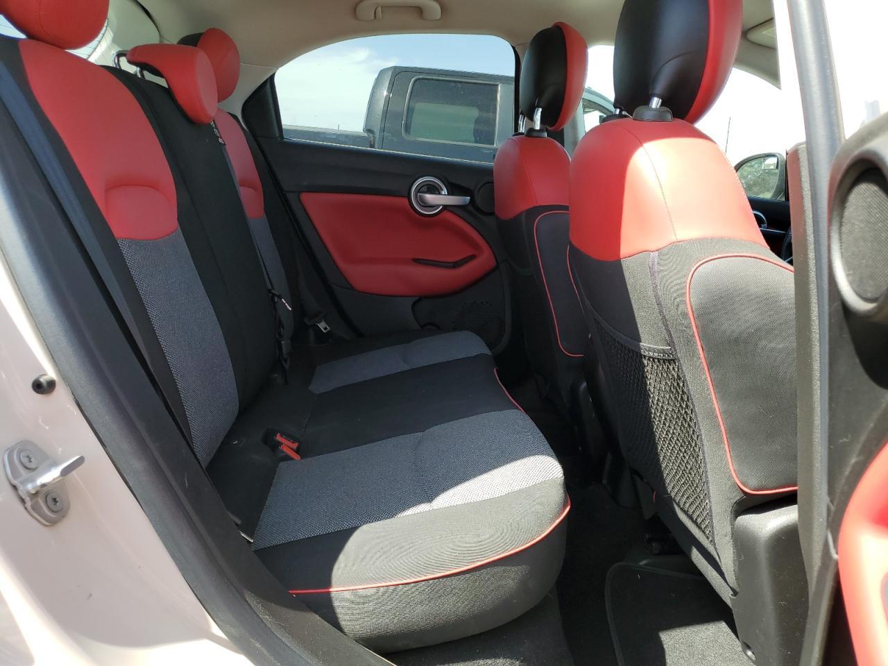 2016 FIAT 500X