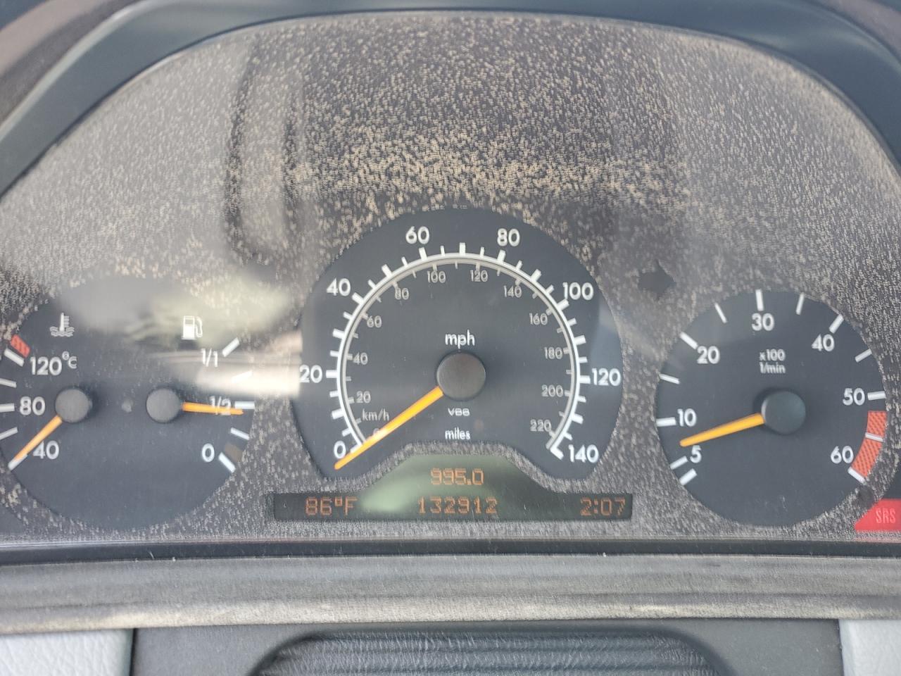 1996 MERCEDES-BENZ E-Class
