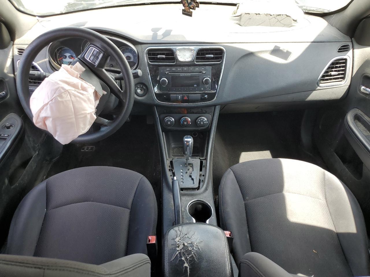 2014 CHRYSLER 200