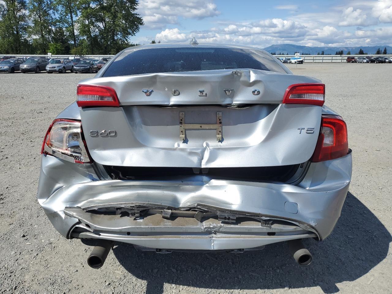 2013 VOLVO S60