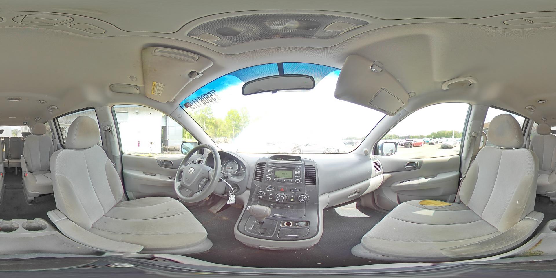 2012 KIA SEDONA