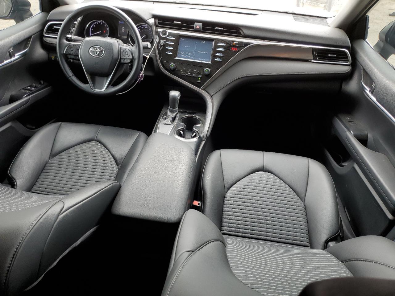 2018 TOYOTA CAMRY
