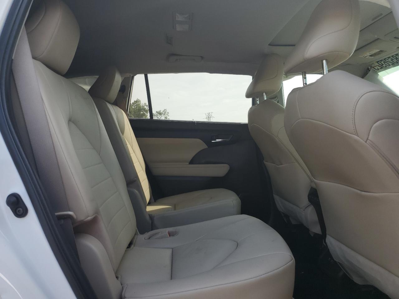2021 TOYOTA HIGHLANDER
