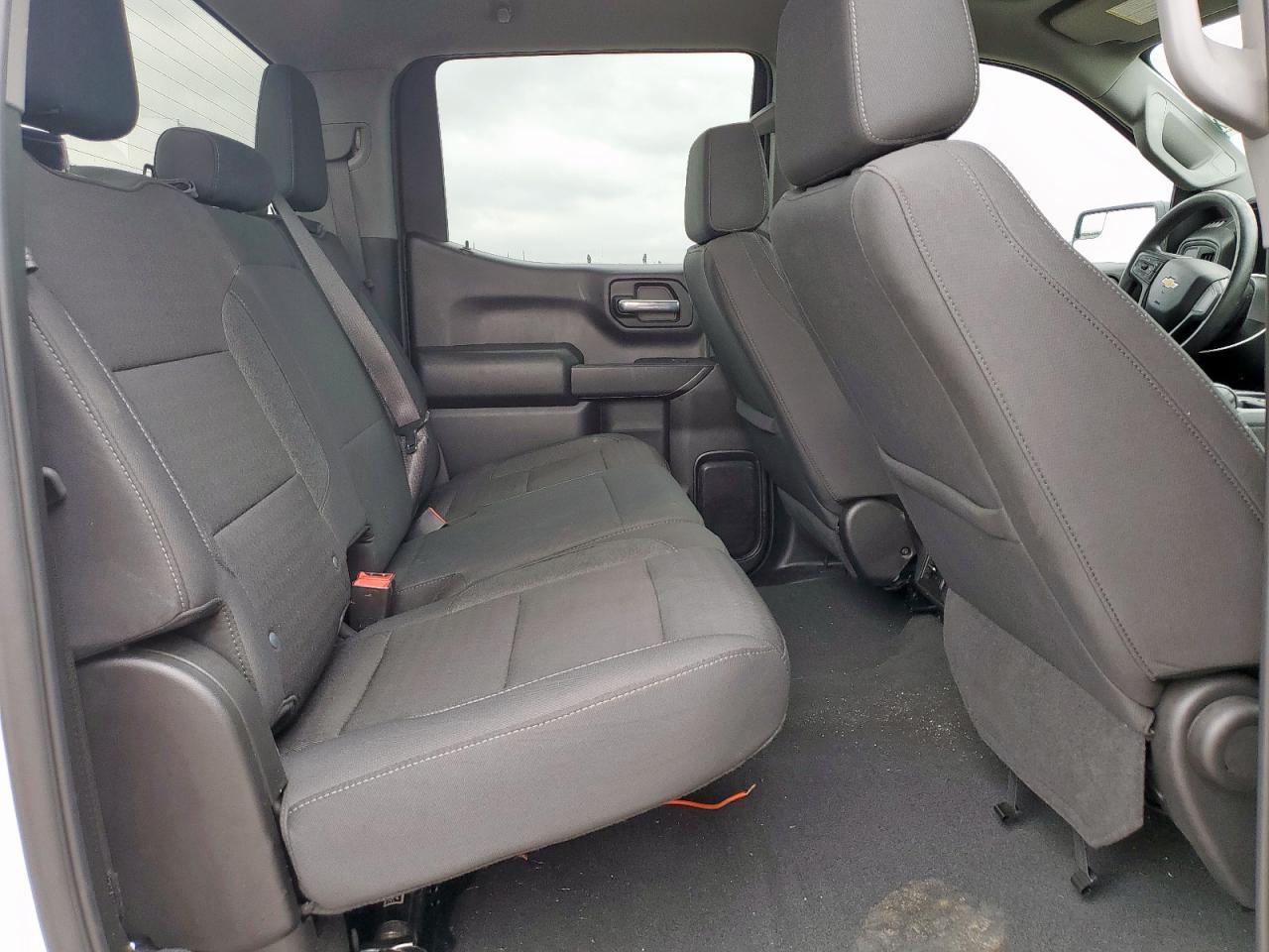 2024 CHEVROLET Silverado