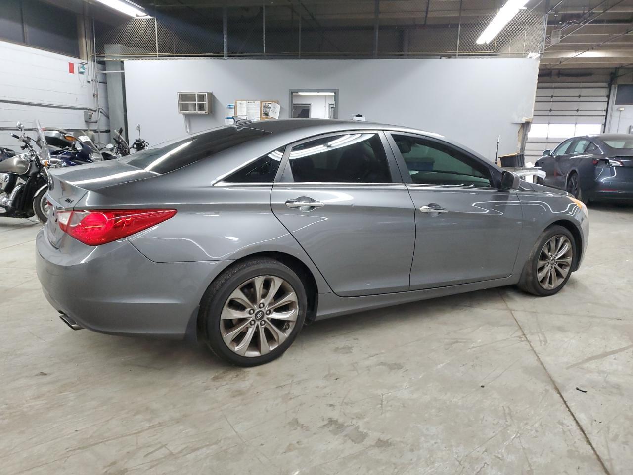 2012 HYUNDAI SONATA