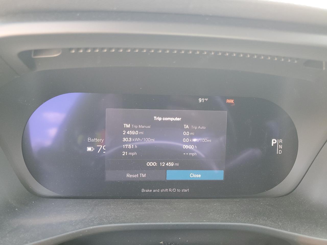 2024 VOLVO XC40