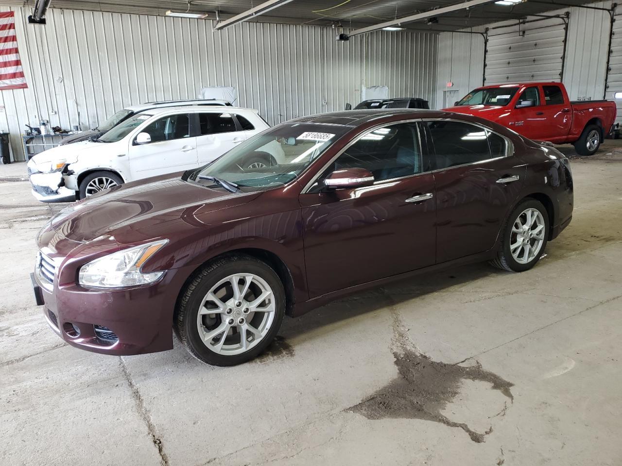2014 NISSAN Maxima
