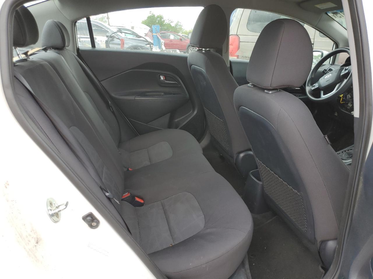 2016 KIA RIO