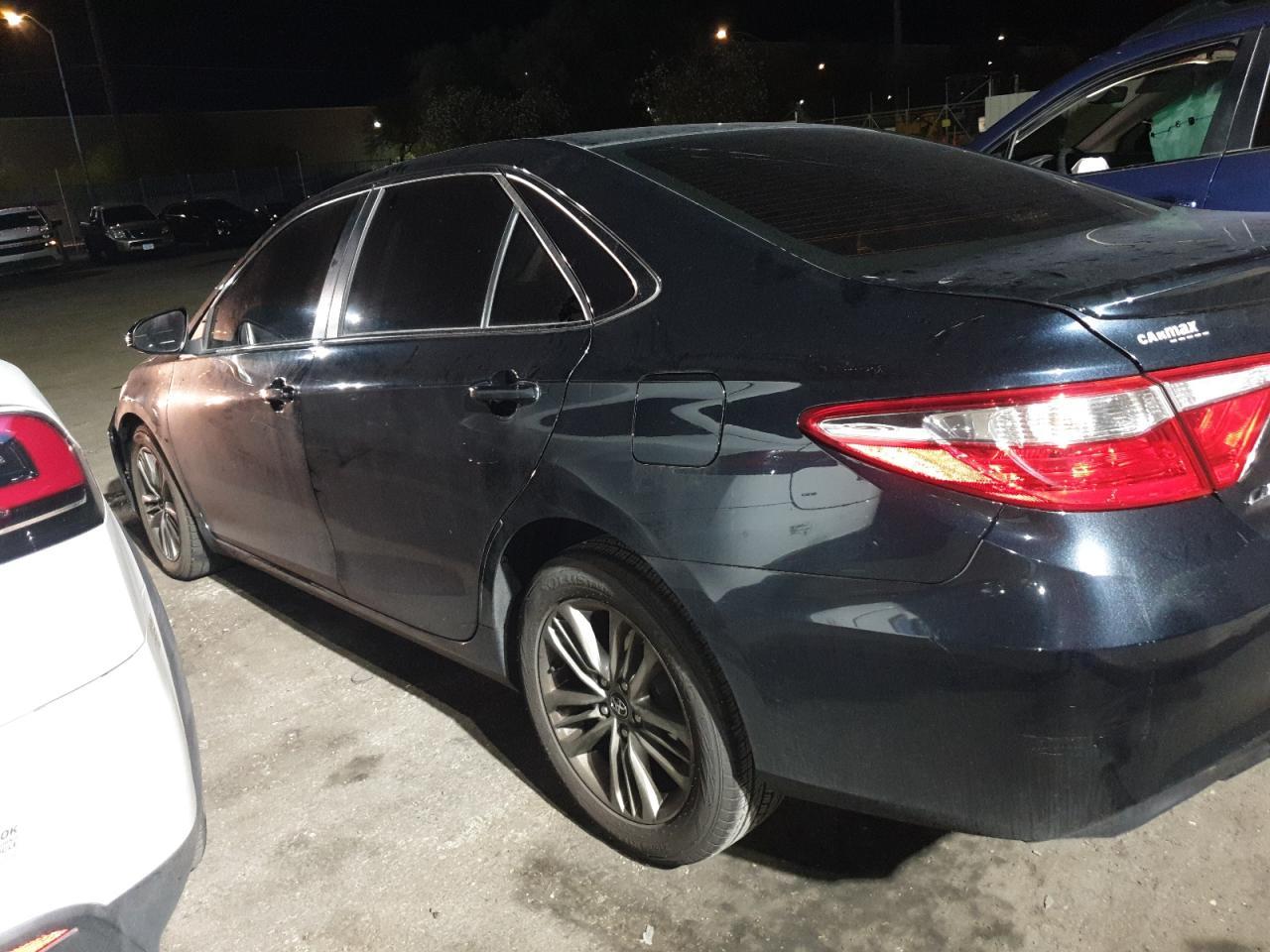 2016 TOYOTA CAMRY