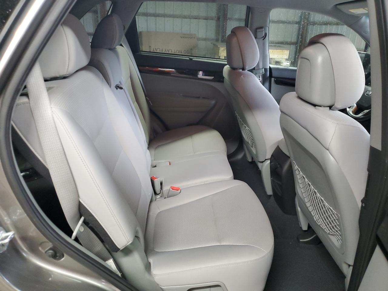 2015 KIA SORENTO
