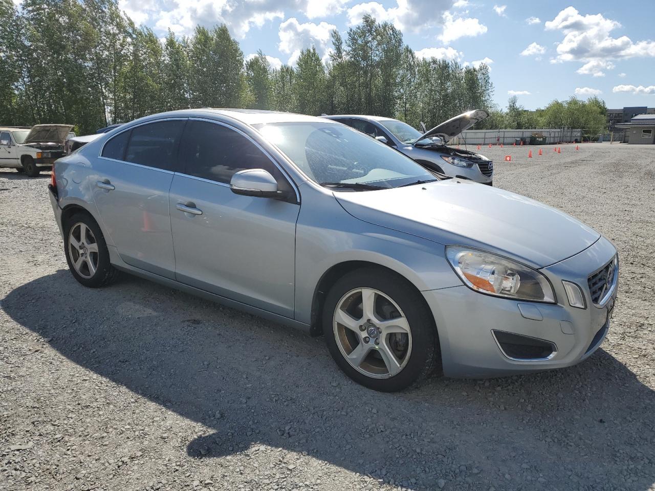 2013 VOLVO S60