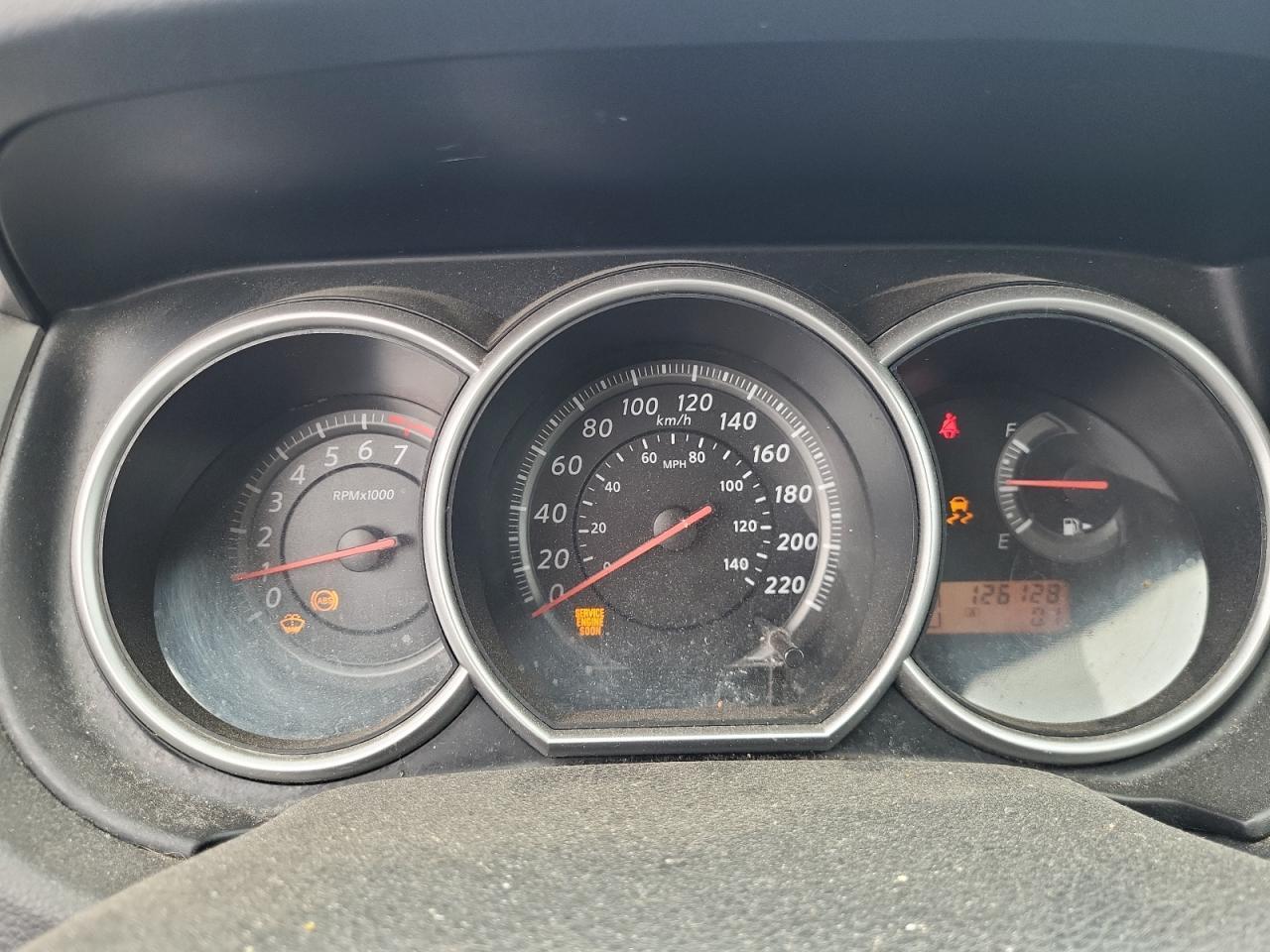 2012 NISSAN VERSA