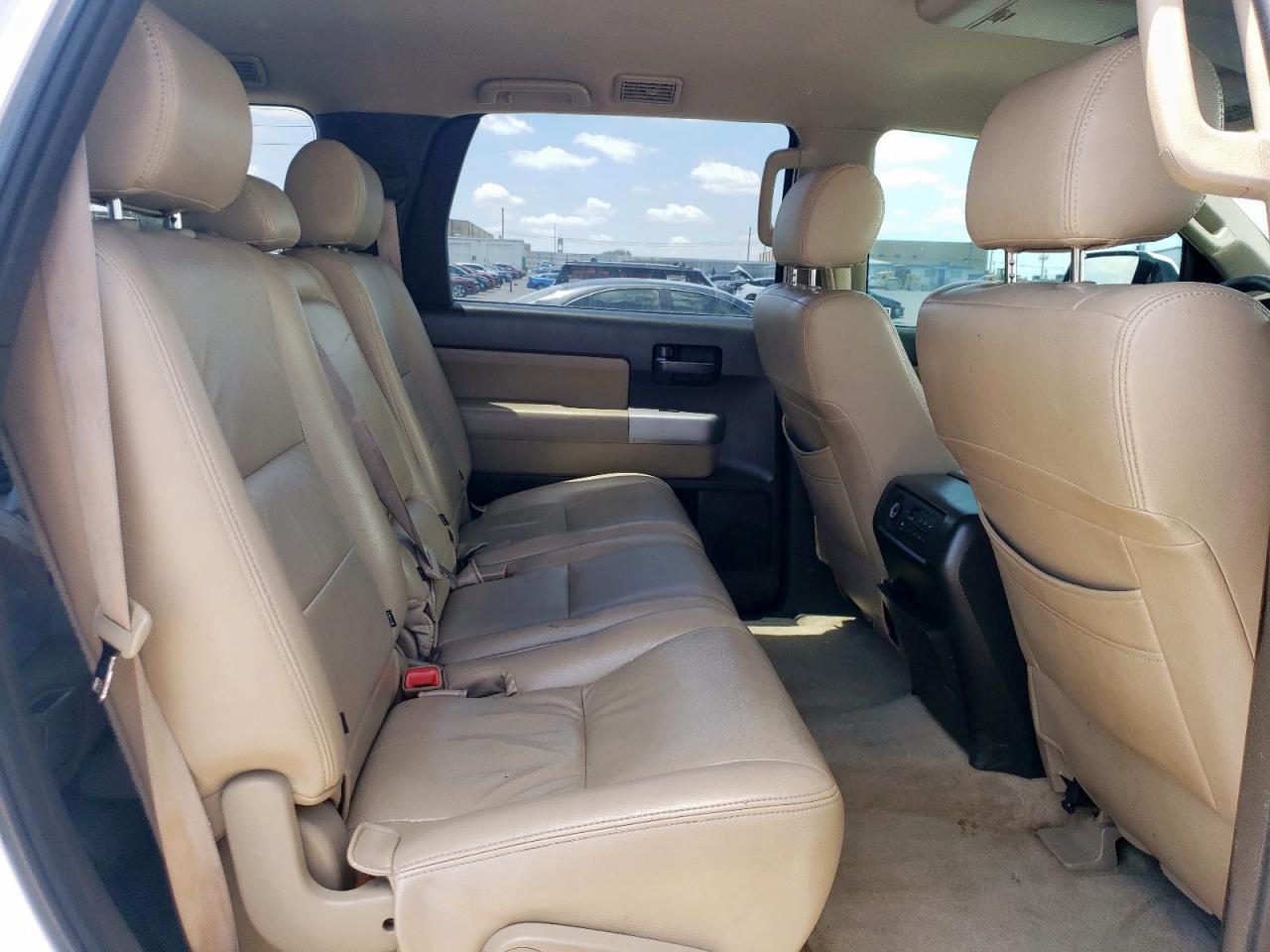 2008 TOYOTA Sequoia