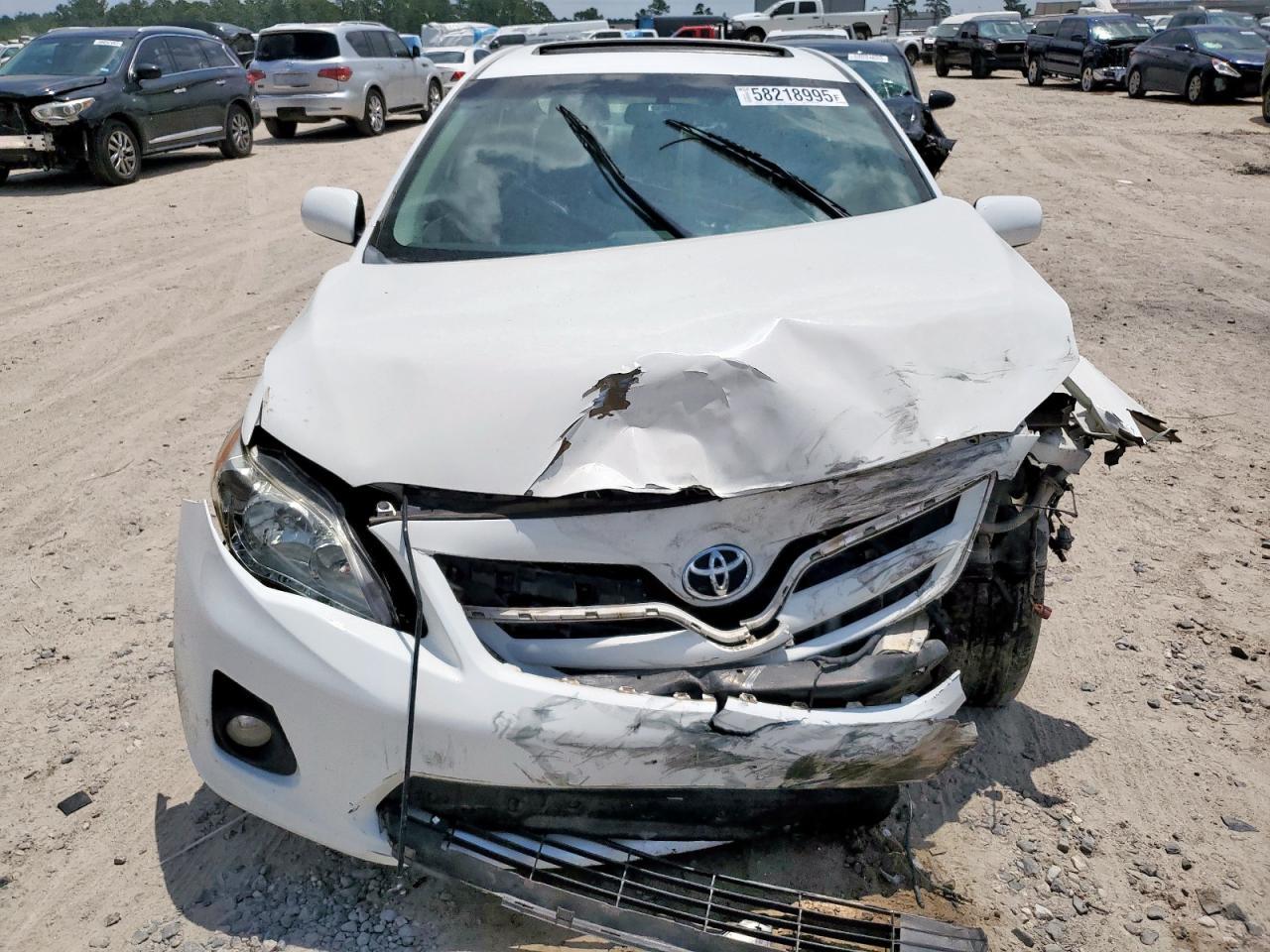 2011 TOYOTA COROLLA