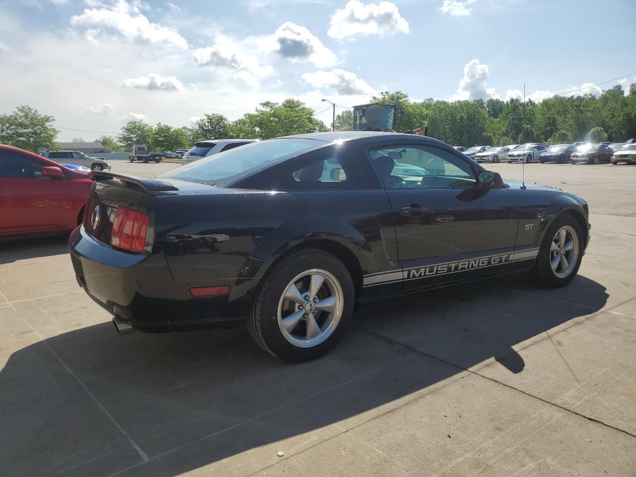 2006 FORD MUSTANG