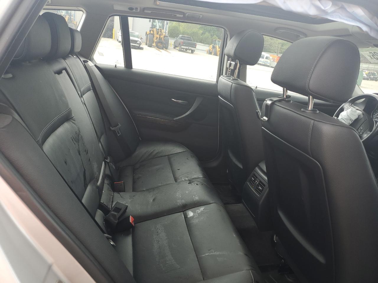 2011 BMW 3 SERIES