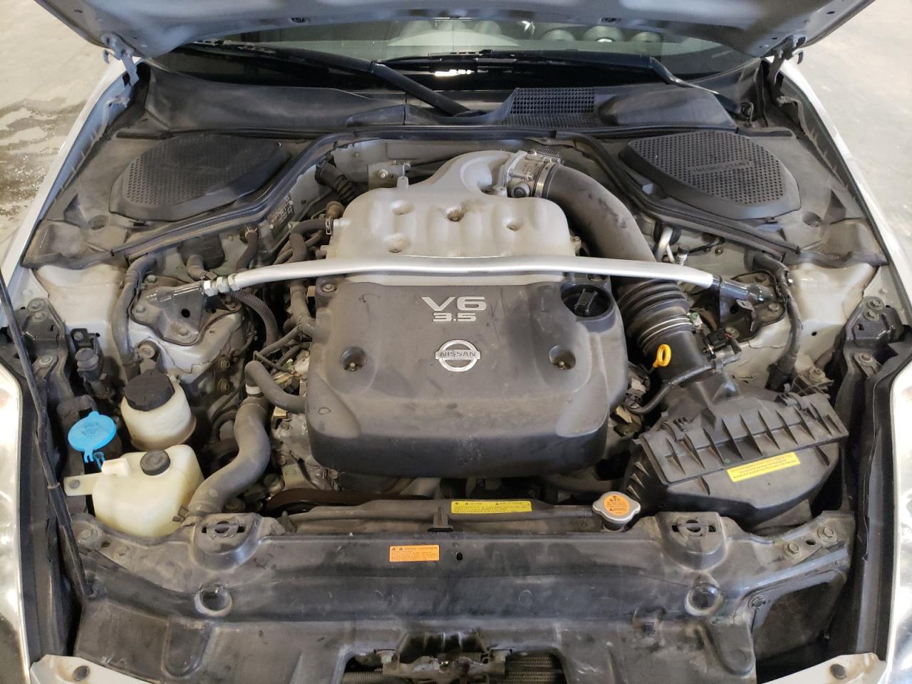 2003 NISSAN Z