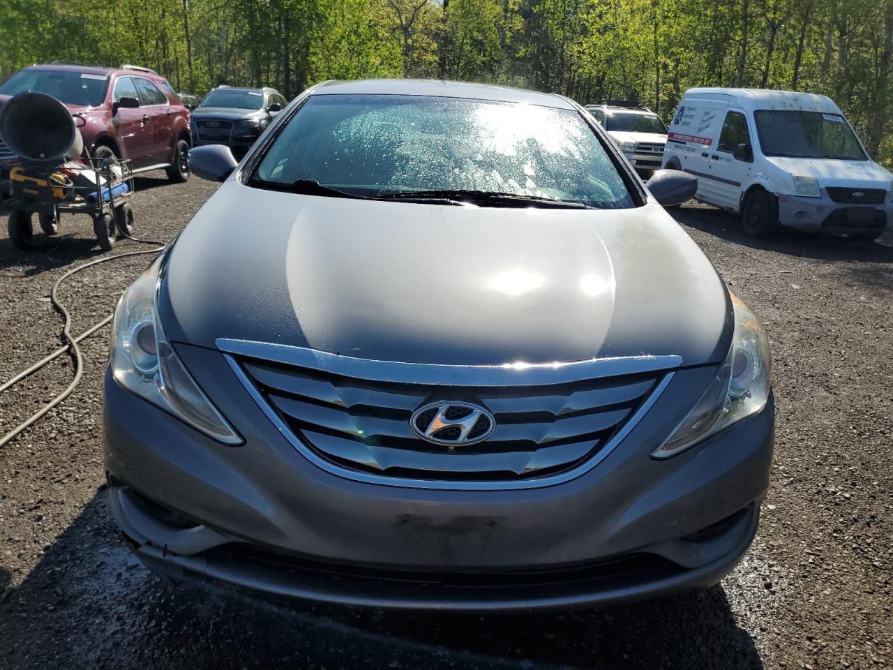 2011 HYUNDAI SONATA