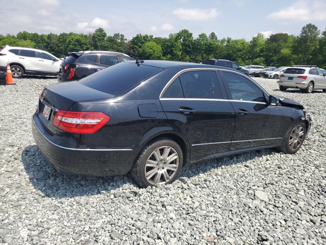 2013 MERCEDES-BENZ E-Class