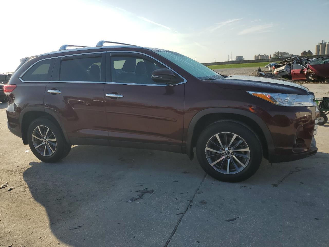 2019 TOYOTA HIGHLANDER