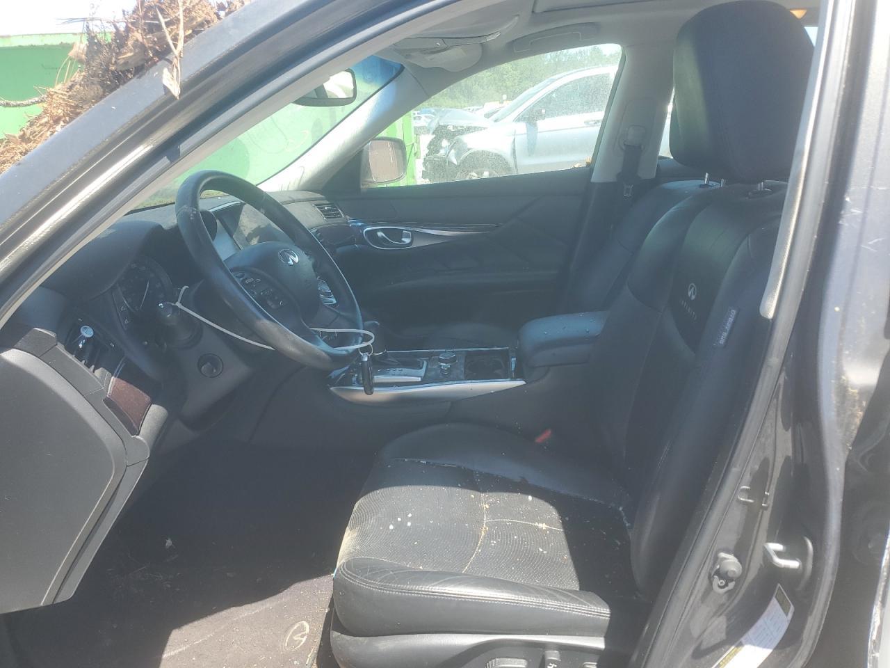 2011 INFINITI M37