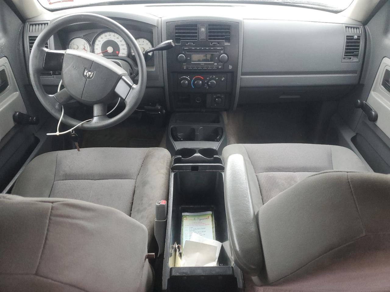 2006 DODGE Dakota