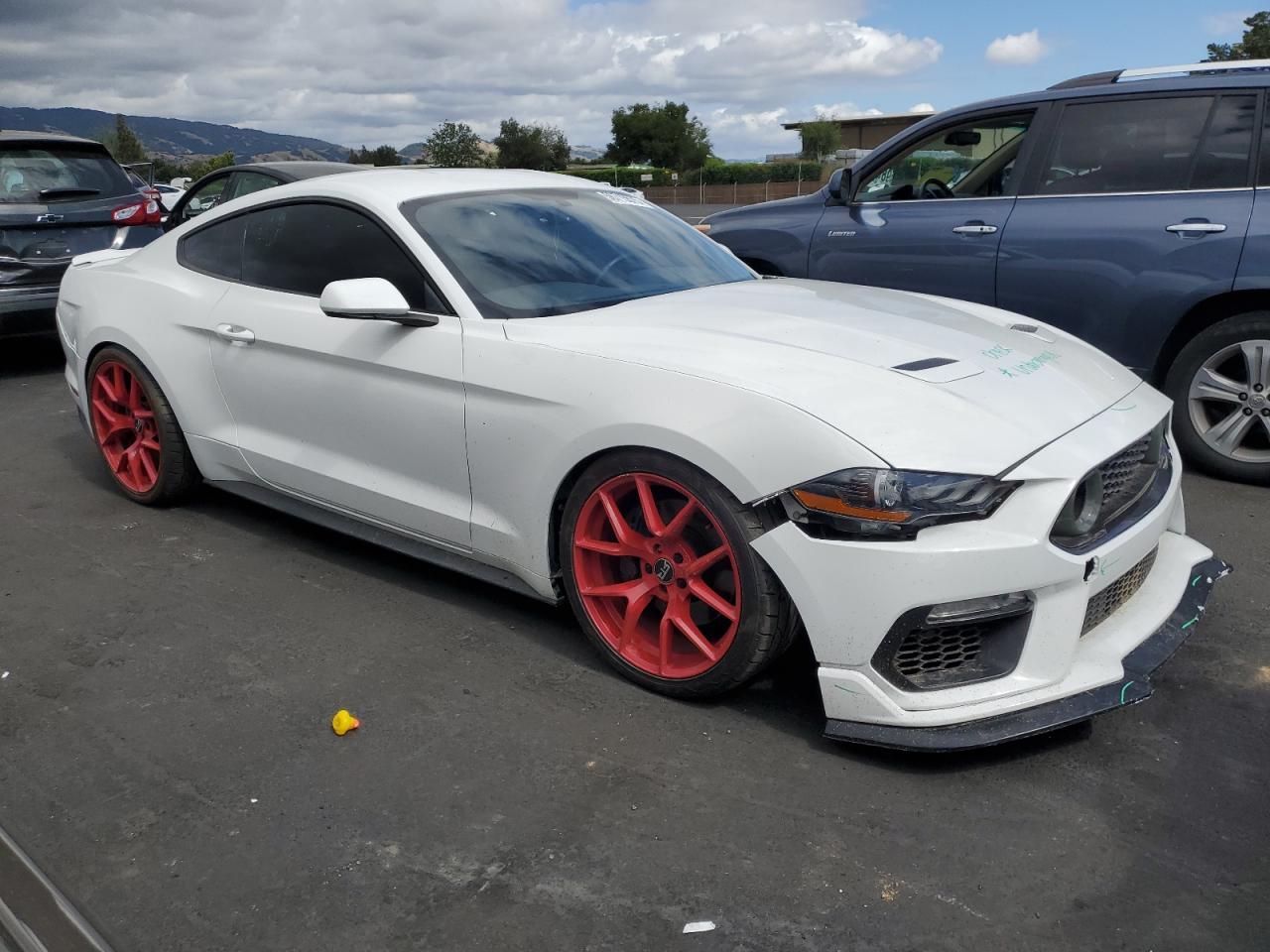 2020 FORD MUSTANG