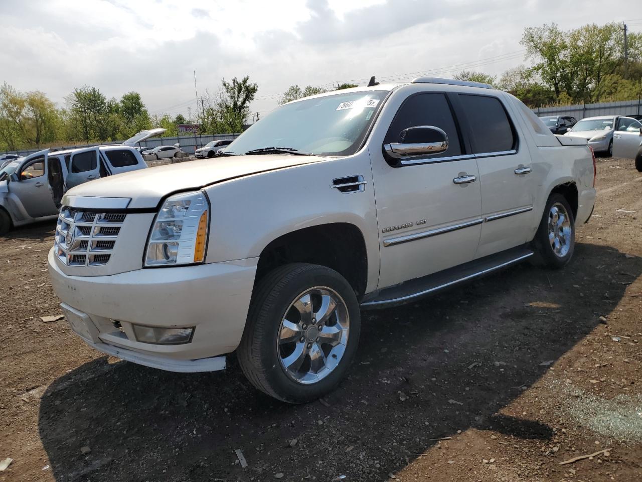 2011 CADILLAC ESCALADE