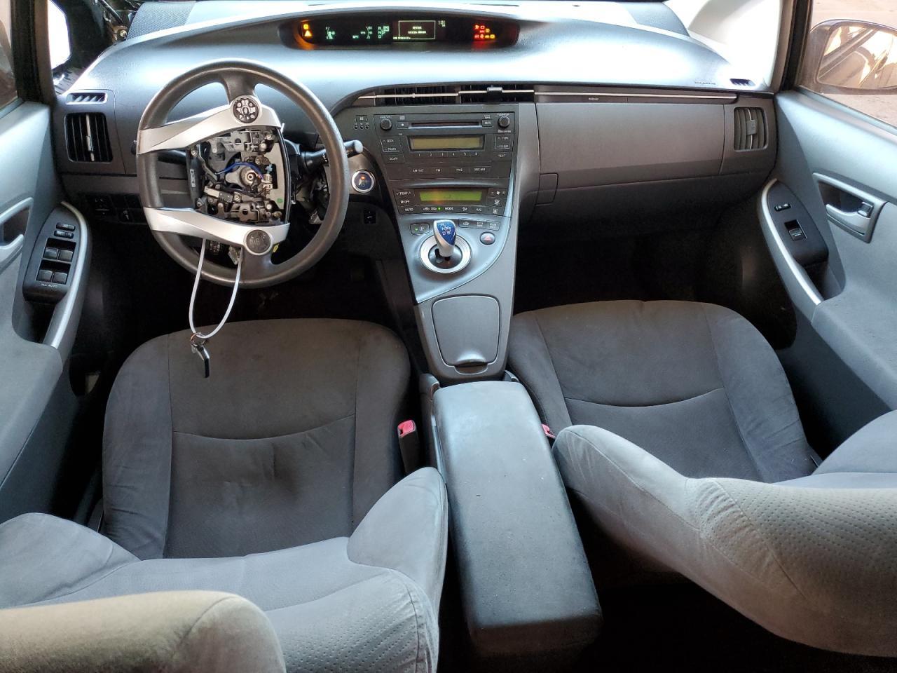 2011 TOYOTA PRIUS