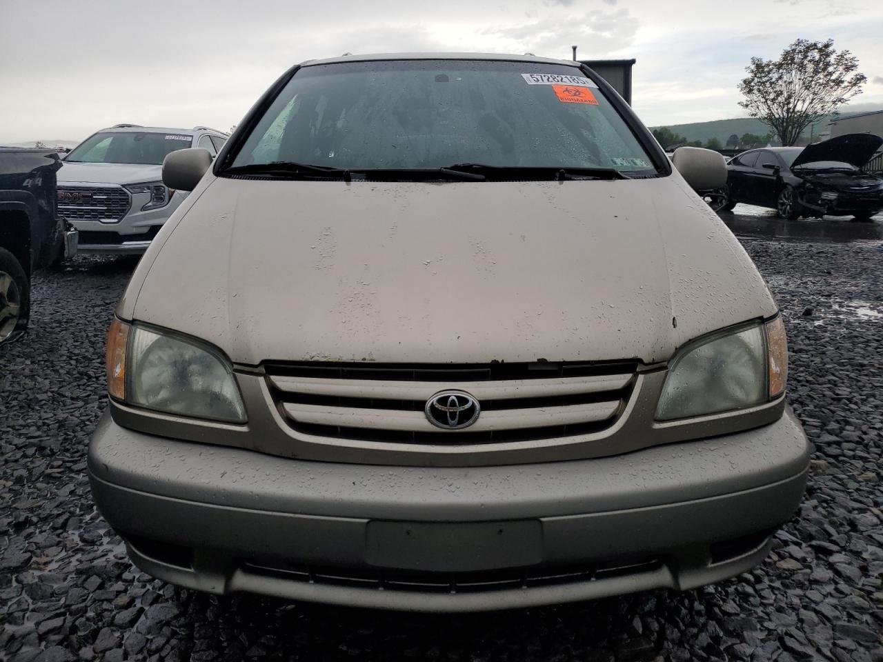 2004 TOYOTA SIENNA