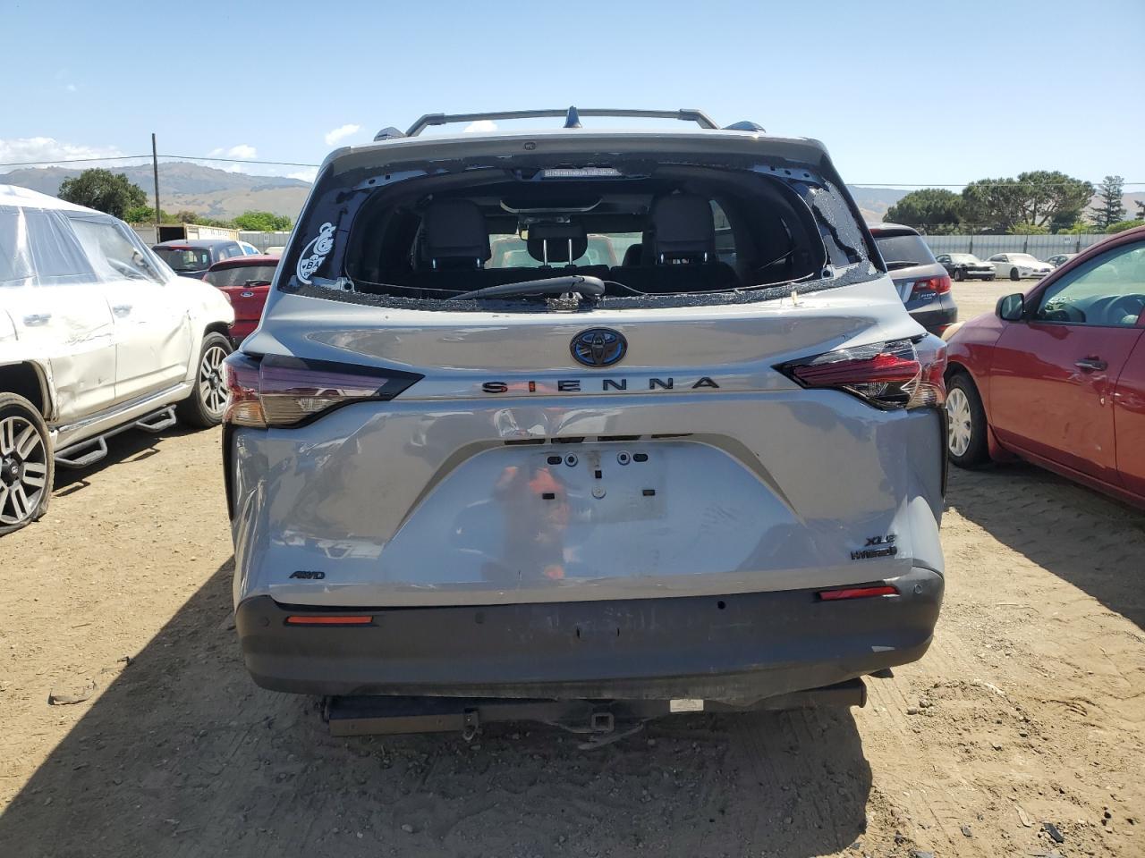 2023 TOYOTA SIENNA