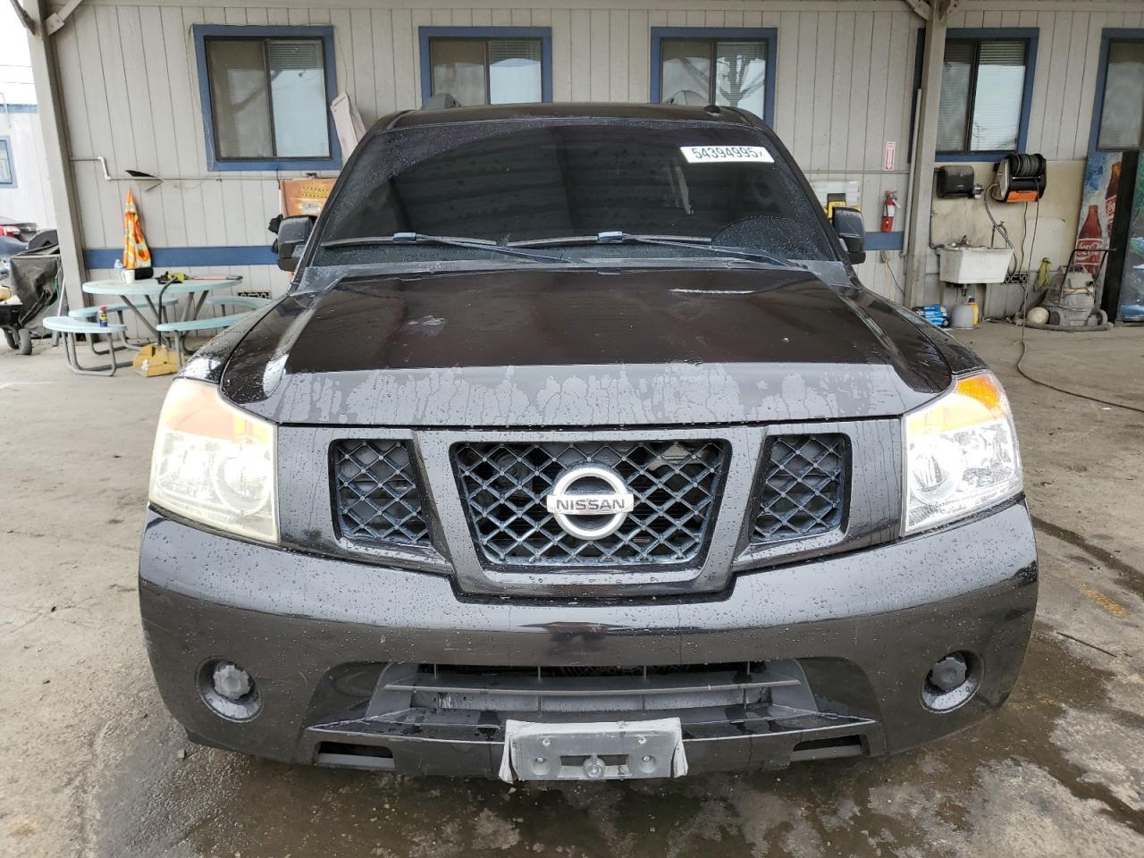 2014 NISSAN Armada