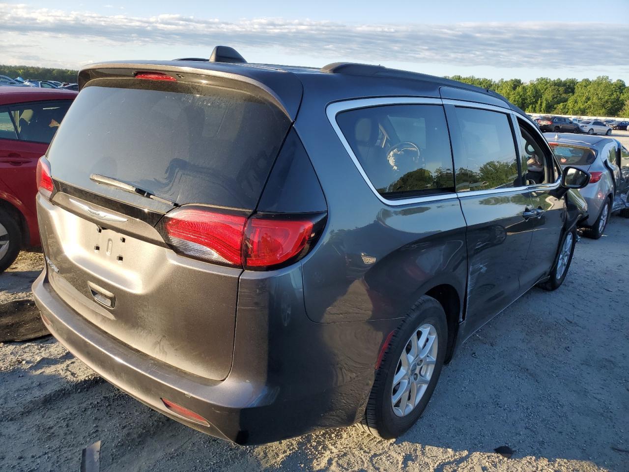 2021 CHRYSLER Voyager