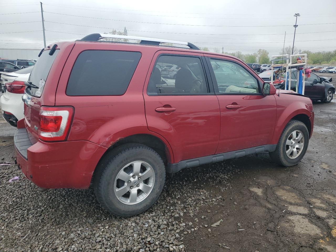 2010 FORD ESCAPE