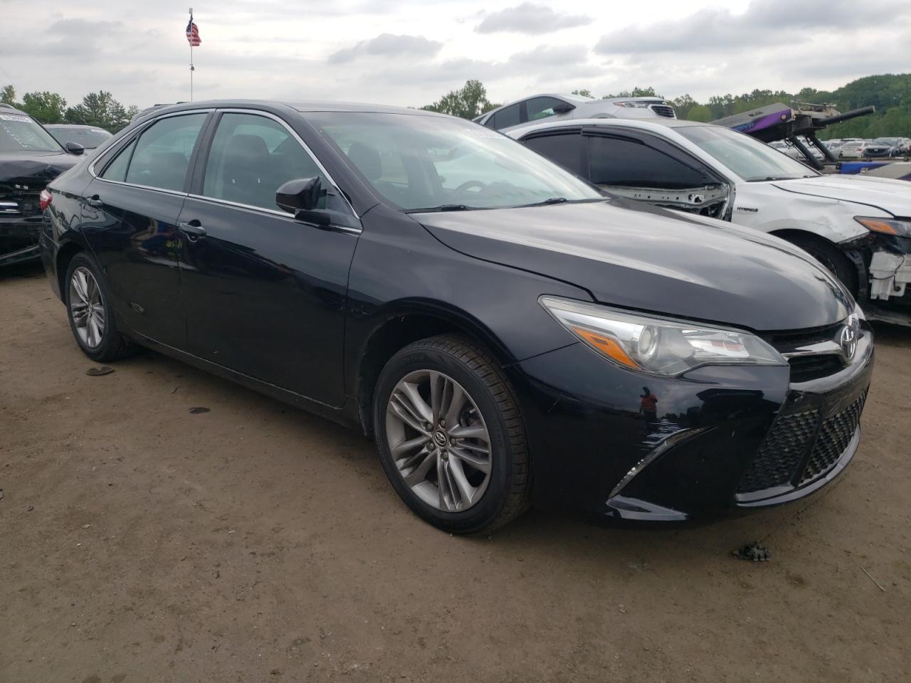 2016 TOYOTA CAMRY