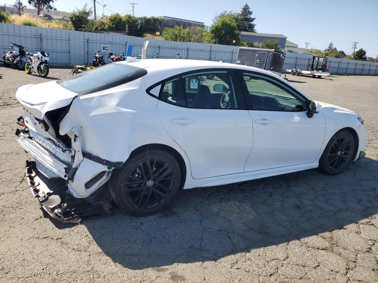 2025 TOYOTA CAMRY