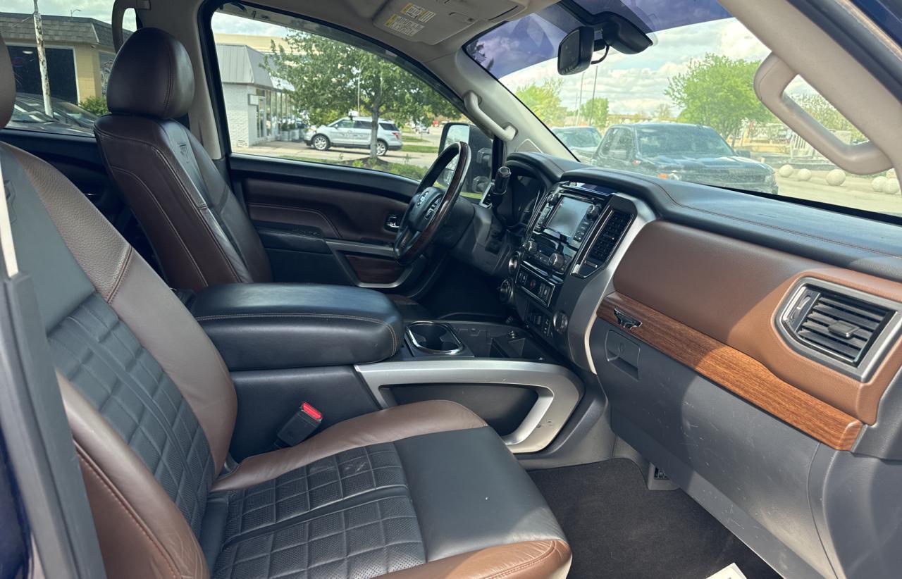 2016 NISSAN Titan
