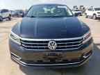 2017 VOLKSWAGEN Passat