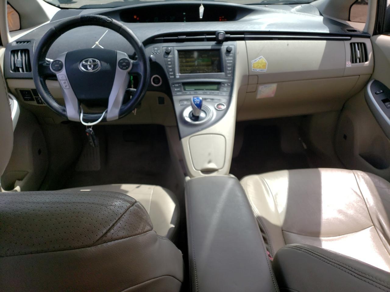 2011 TOYOTA PRIUS