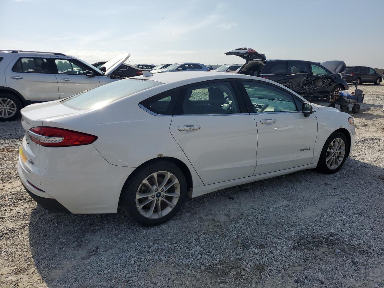 2019 FORD FUSION