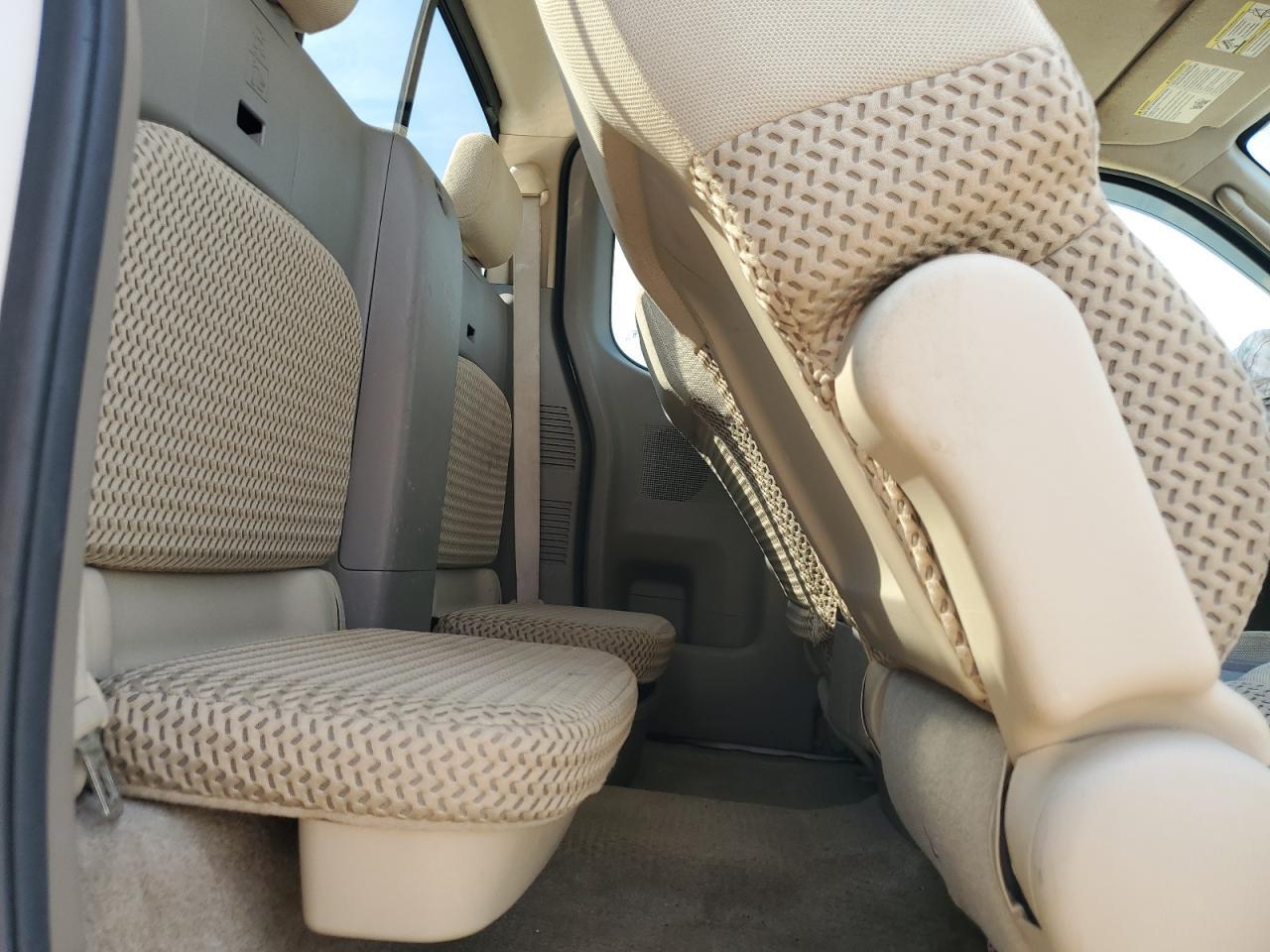 2010 NISSAN Frontier