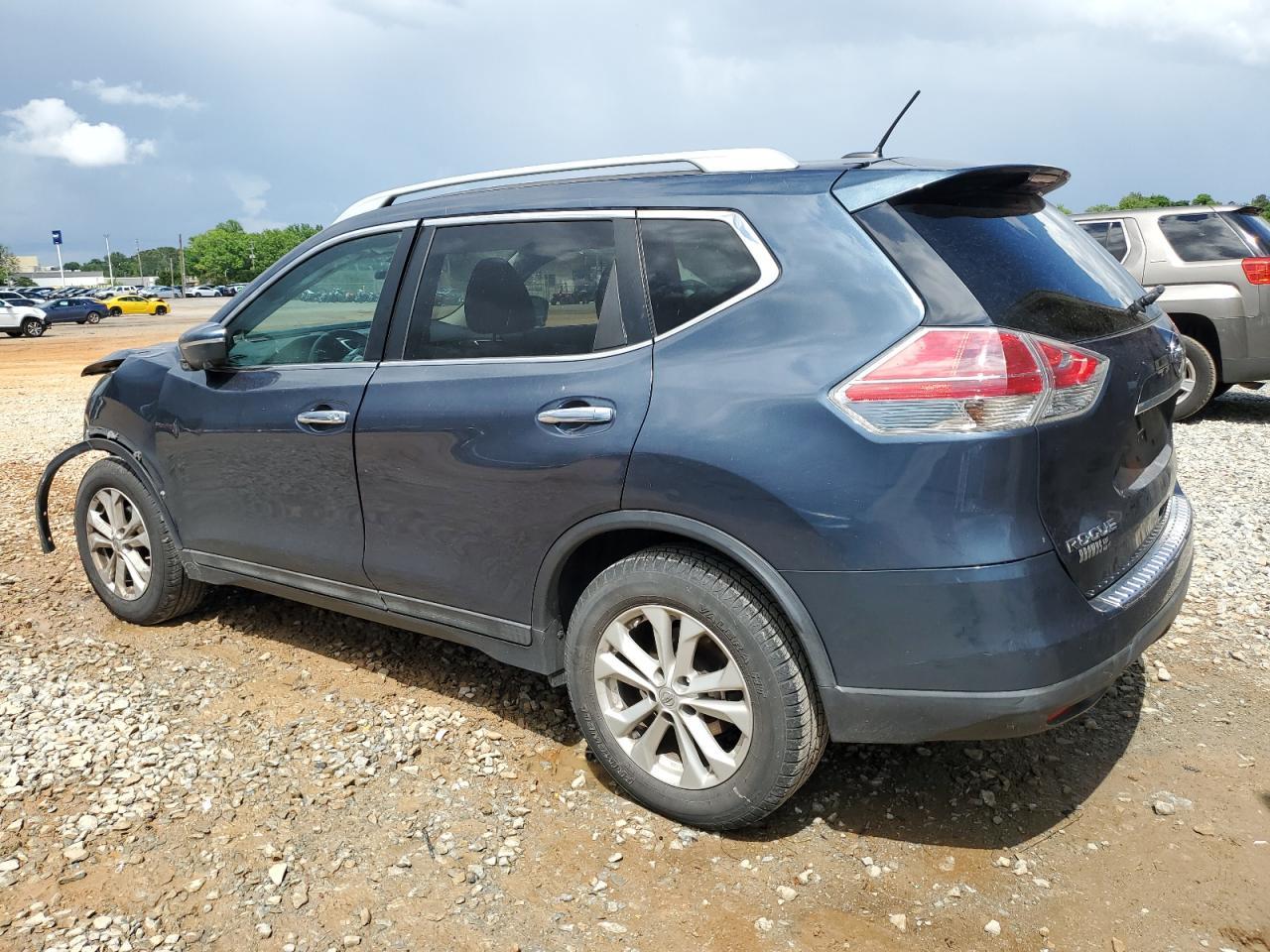 2014 NISSAN ROGUE