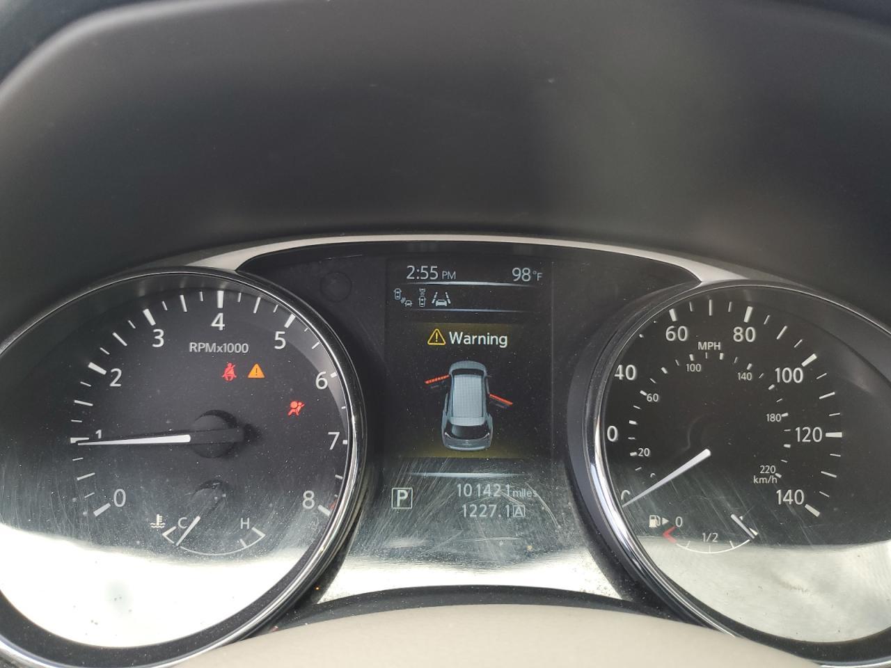 2015 NISSAN ROGUE