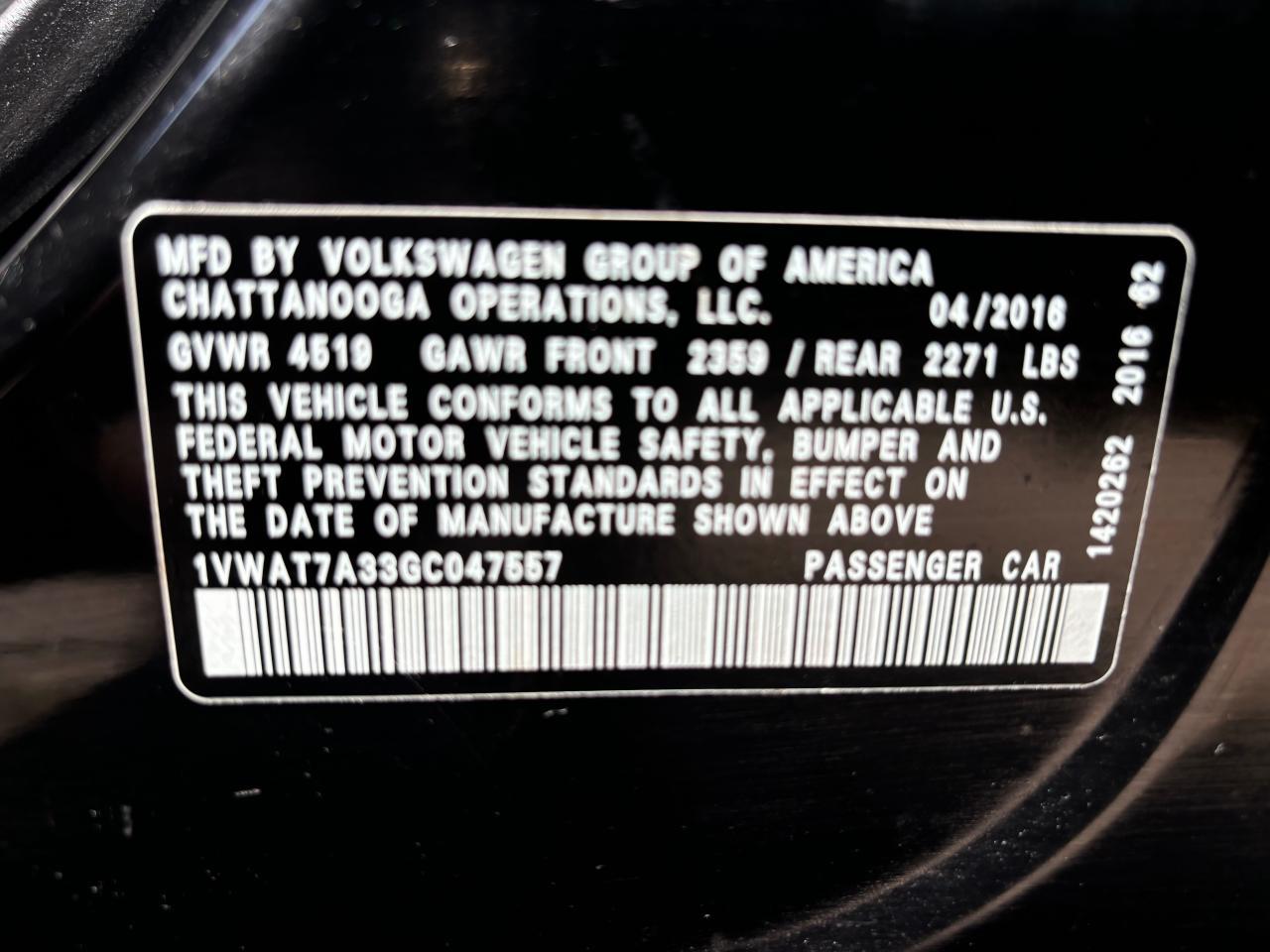 2016 VOLKSWAGEN Passat